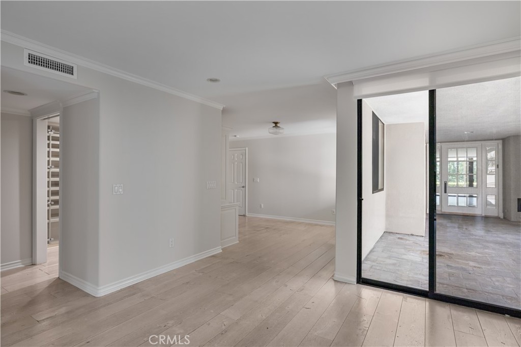 1061 Granville