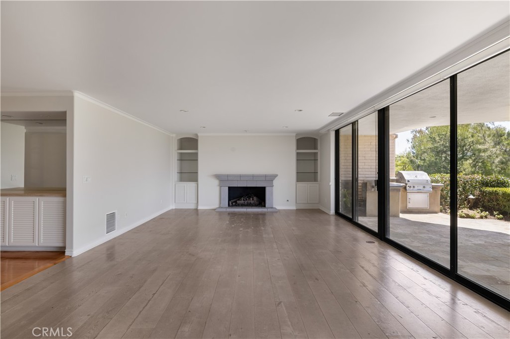 1061 Granville