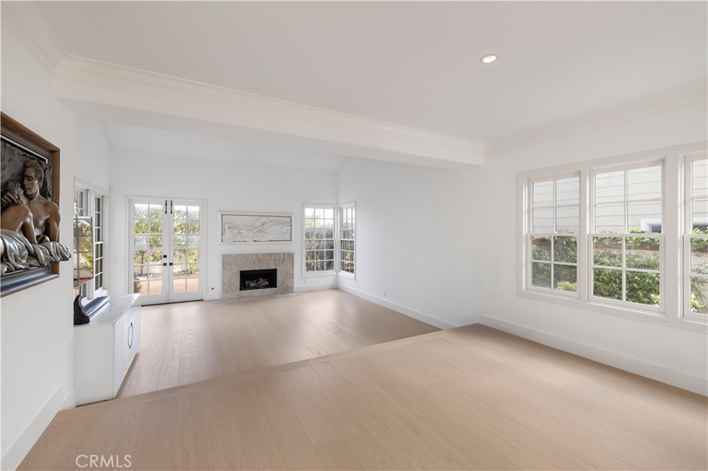 85 Hillsdale
