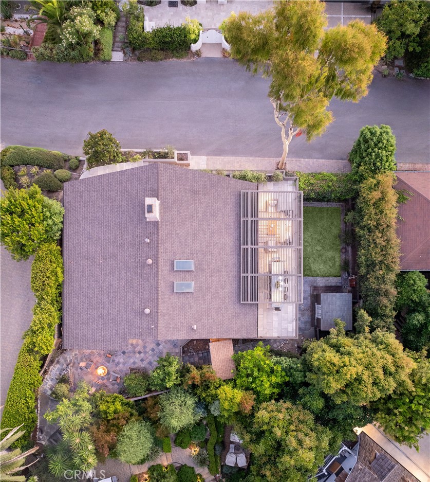 575 Center Street