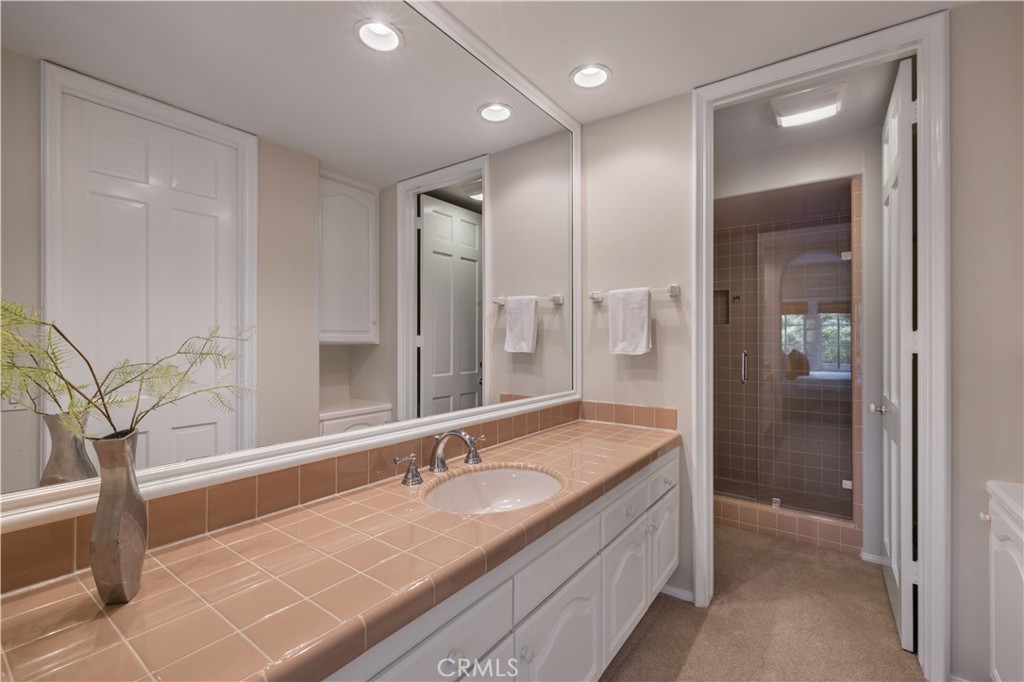 26 Belcourt