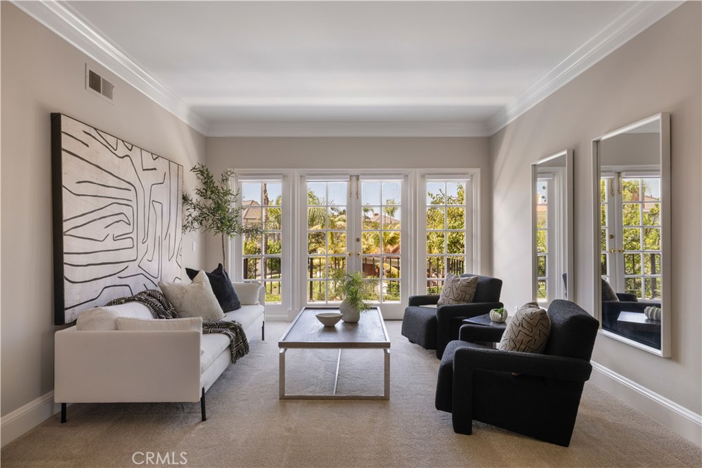 26 Belcourt