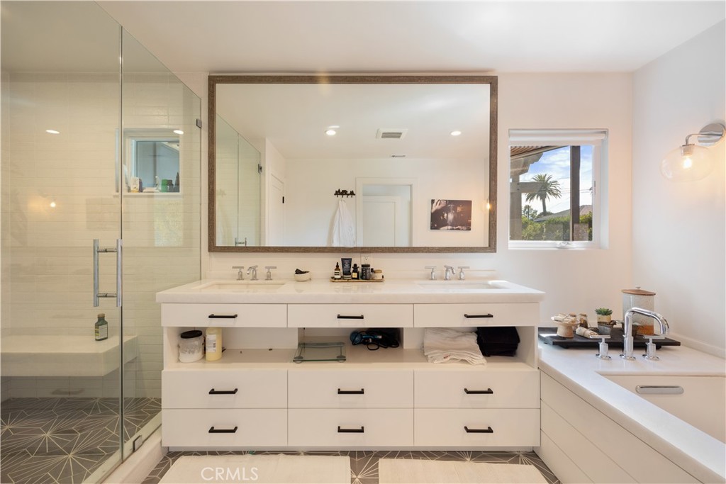 337 Costa Mesa Street
