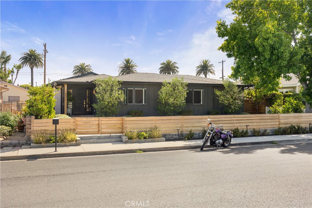 337 Costa Mesa Street