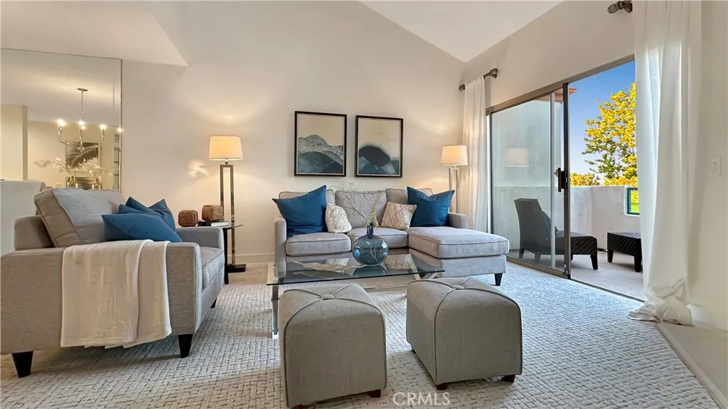 416 Villa Point Drive