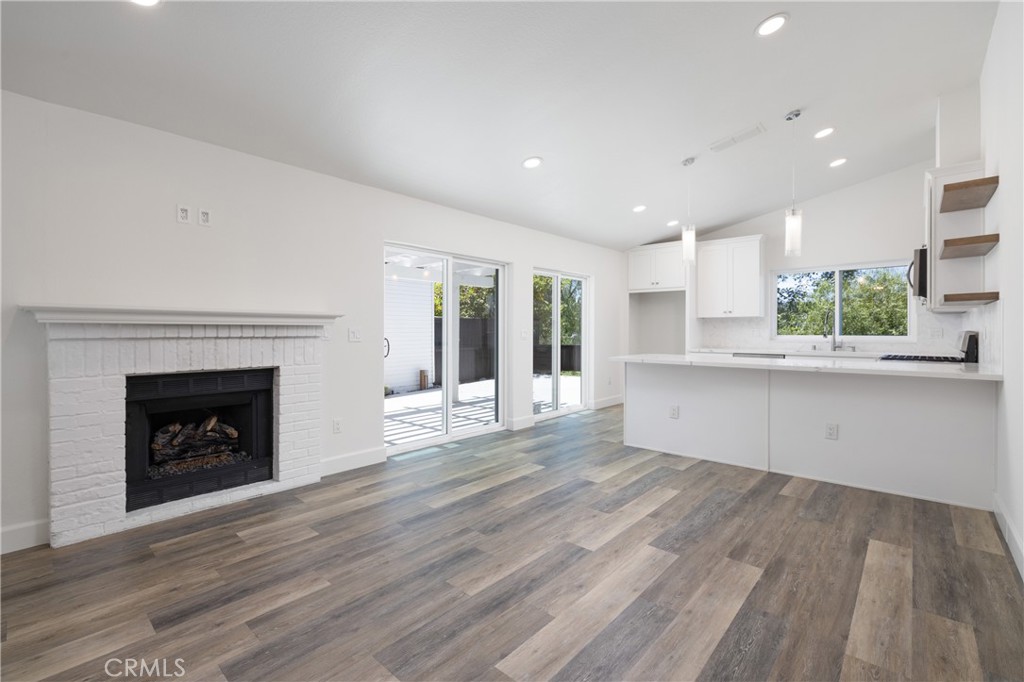 21 Indian Hill Lane