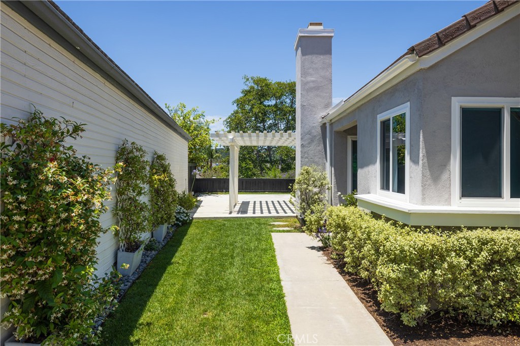 21 Indian Hill Lane