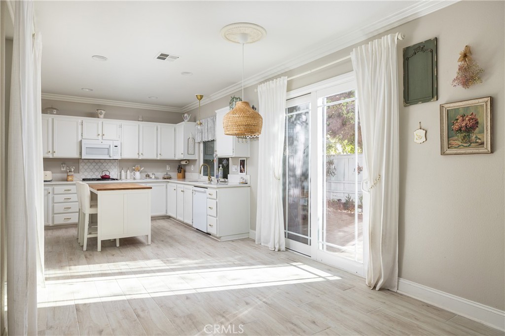 34 Radiance Lane