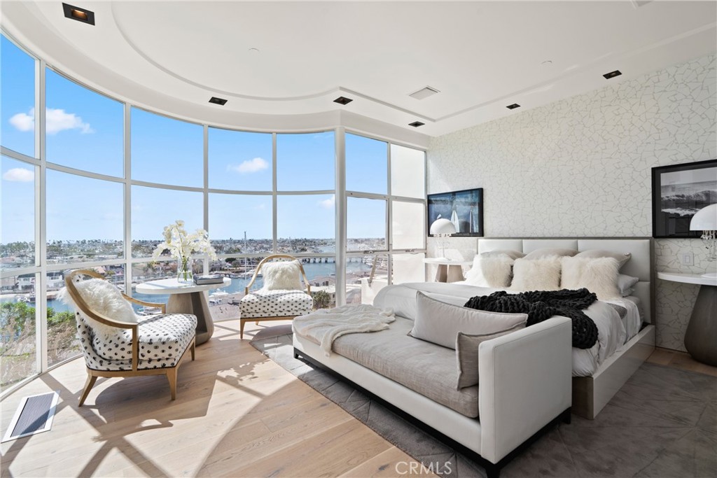 1409 Dolphin Terrace