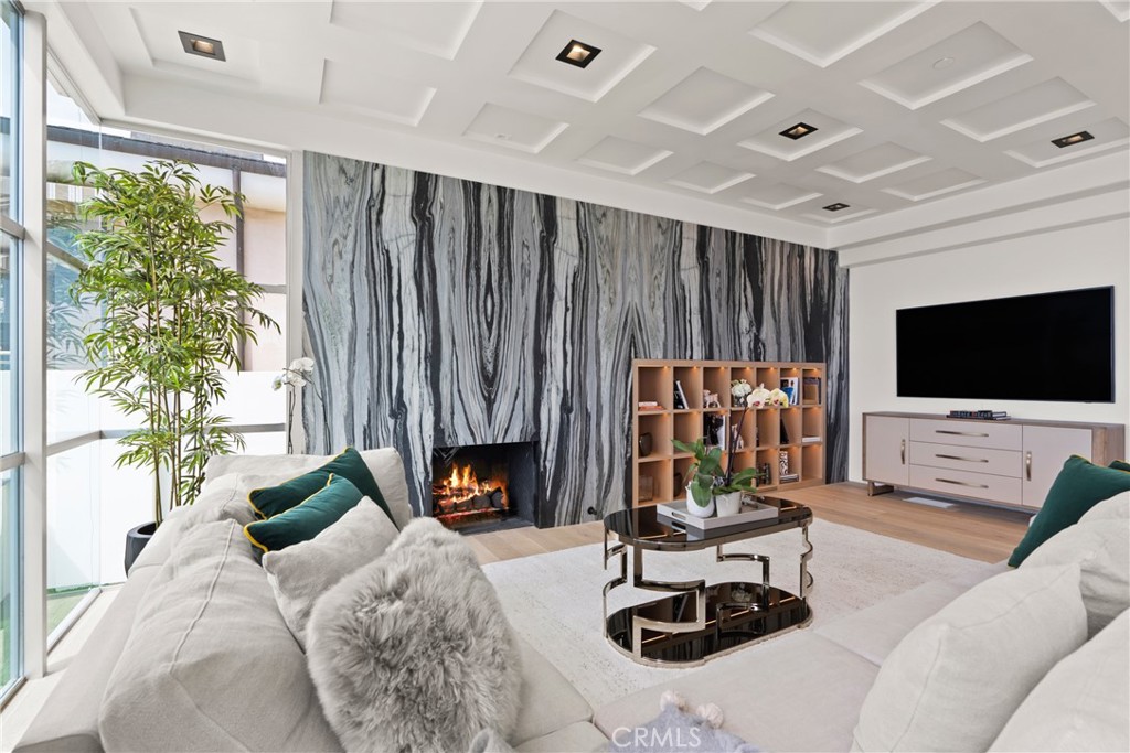 1409 Dolphin Terrace
