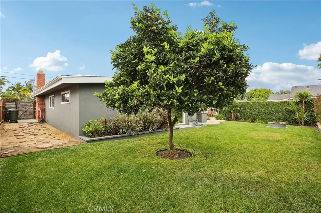 2412 Orange Avenue