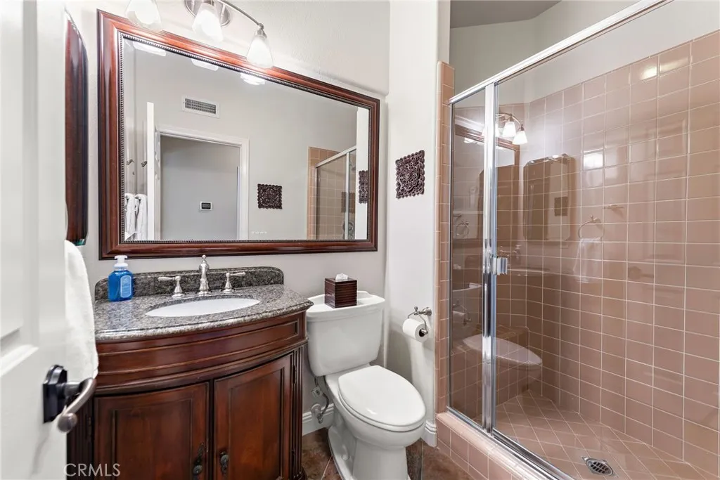 2 Williamsburg Lane