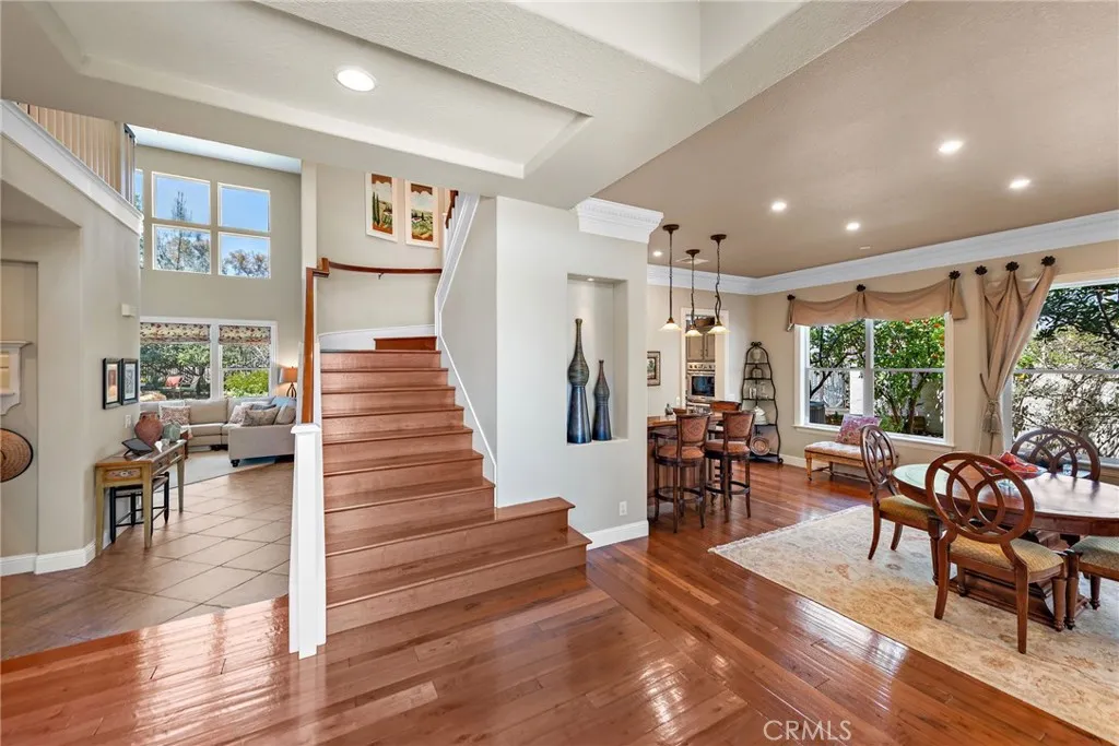 2 Williamsburg Lane
