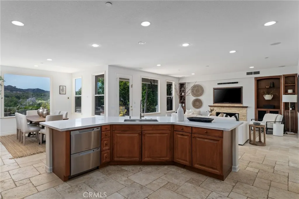 5 Douglass Drive