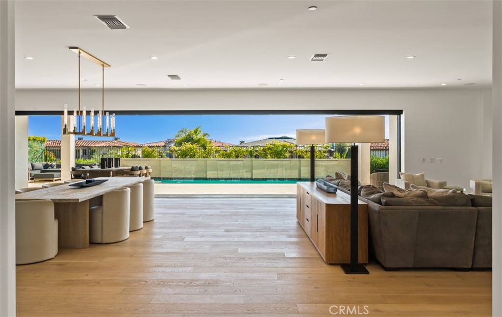 75 Ritz Cove Dr.