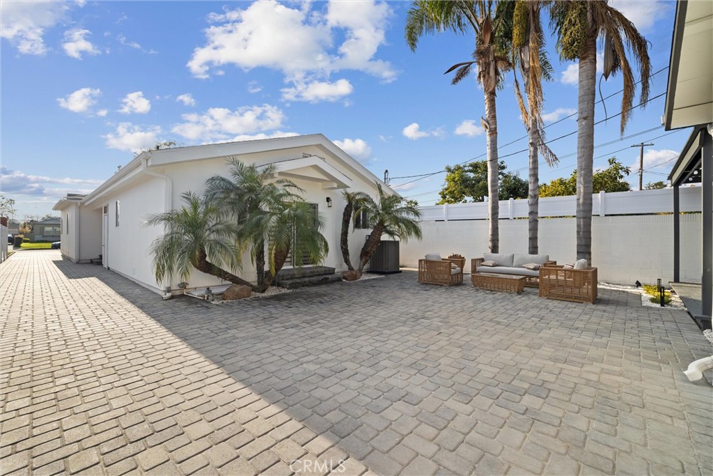 4436 Campbell Drive