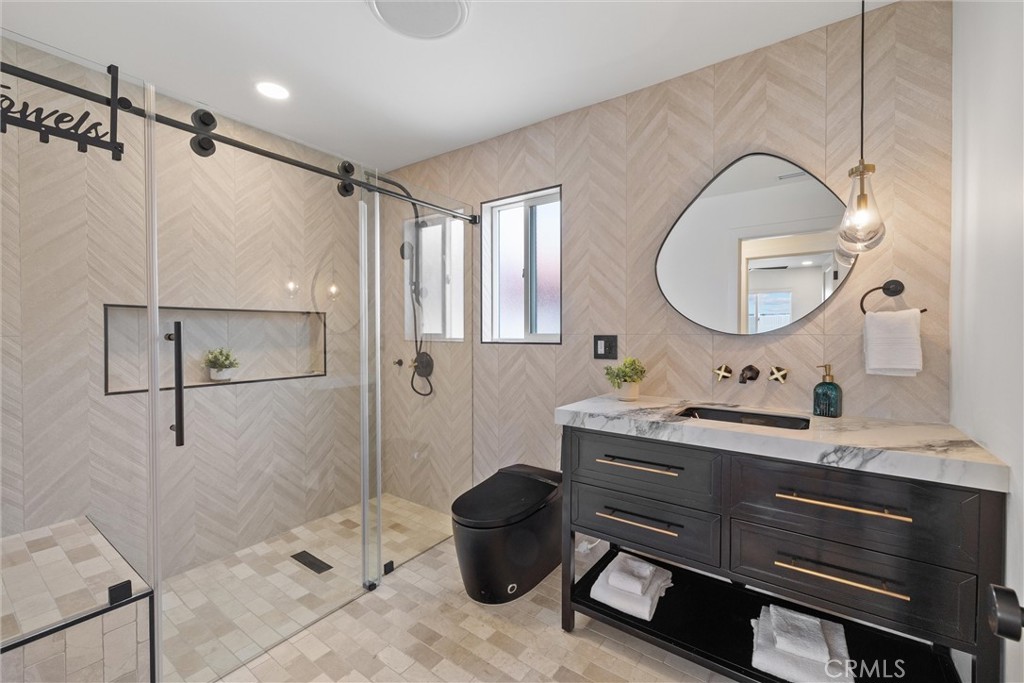 4436 Campbell Drive