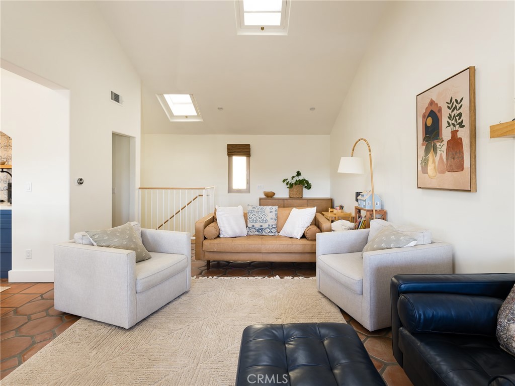 535 E Walnut Avenue A