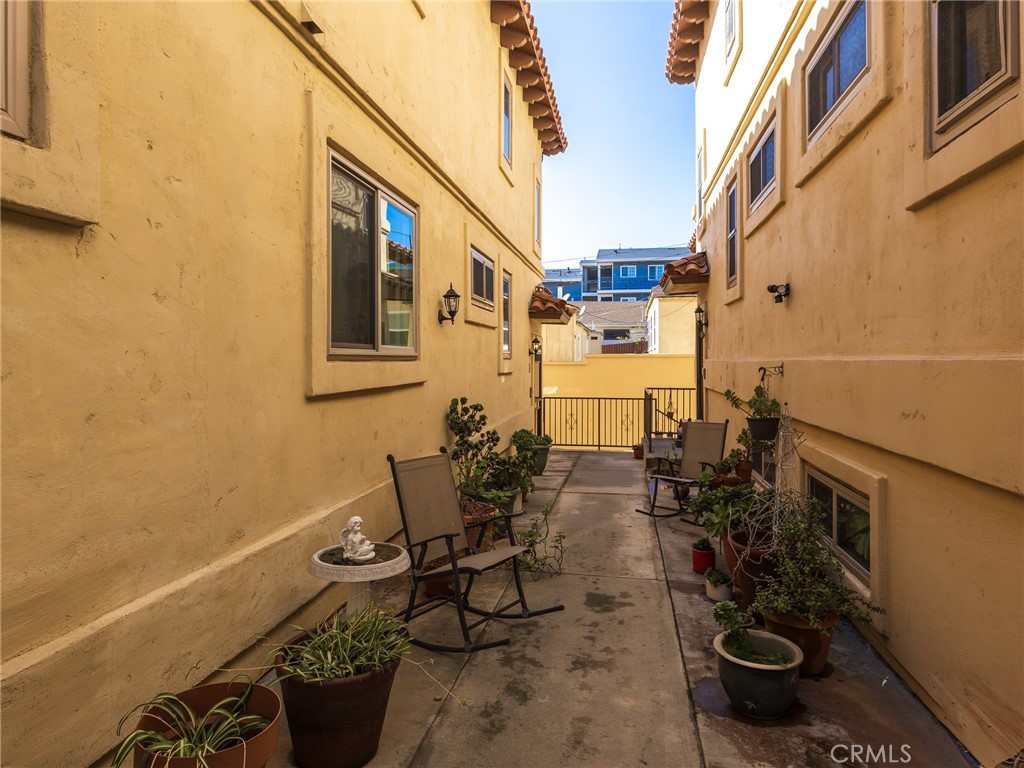 535 E Walnut Avenue A