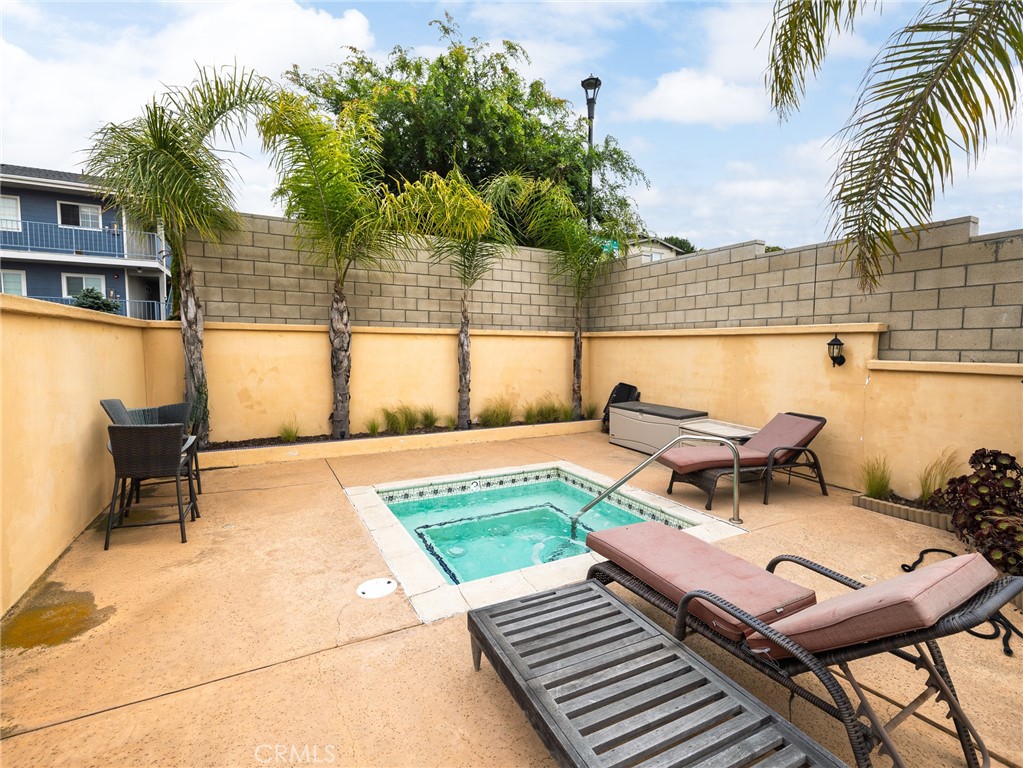 535 E Walnut Avenue A