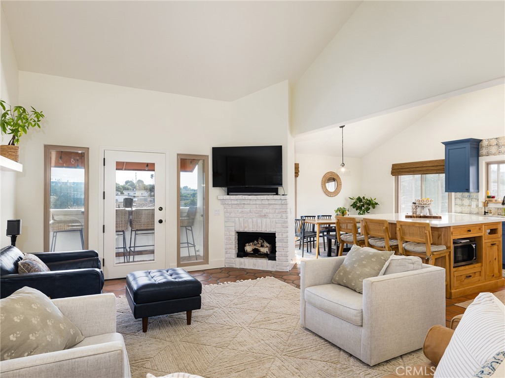 535 E Walnut Avenue A