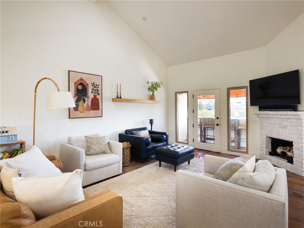 535 E Walnut Avenue A