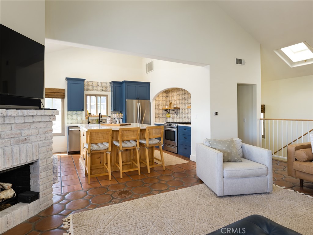 535 E Walnut Avenue A