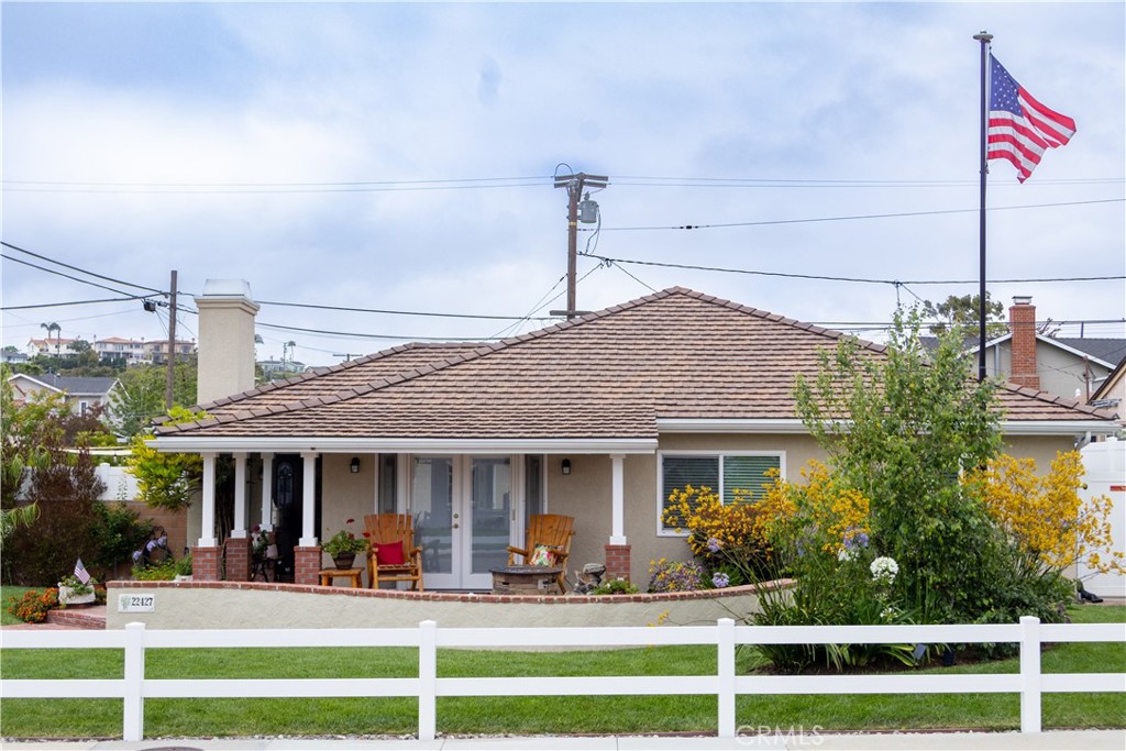 22427 Ellinwood Drive