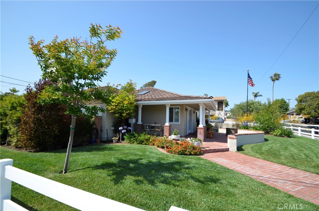 22427 Ellinwood Drive