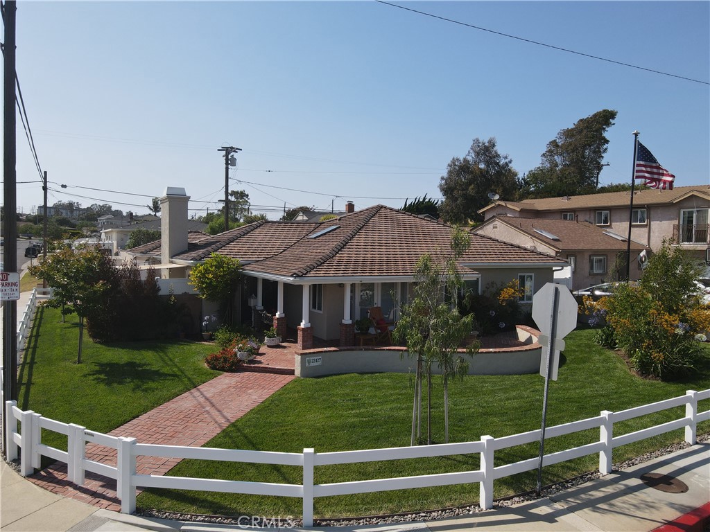 22427 Ellinwood Drive