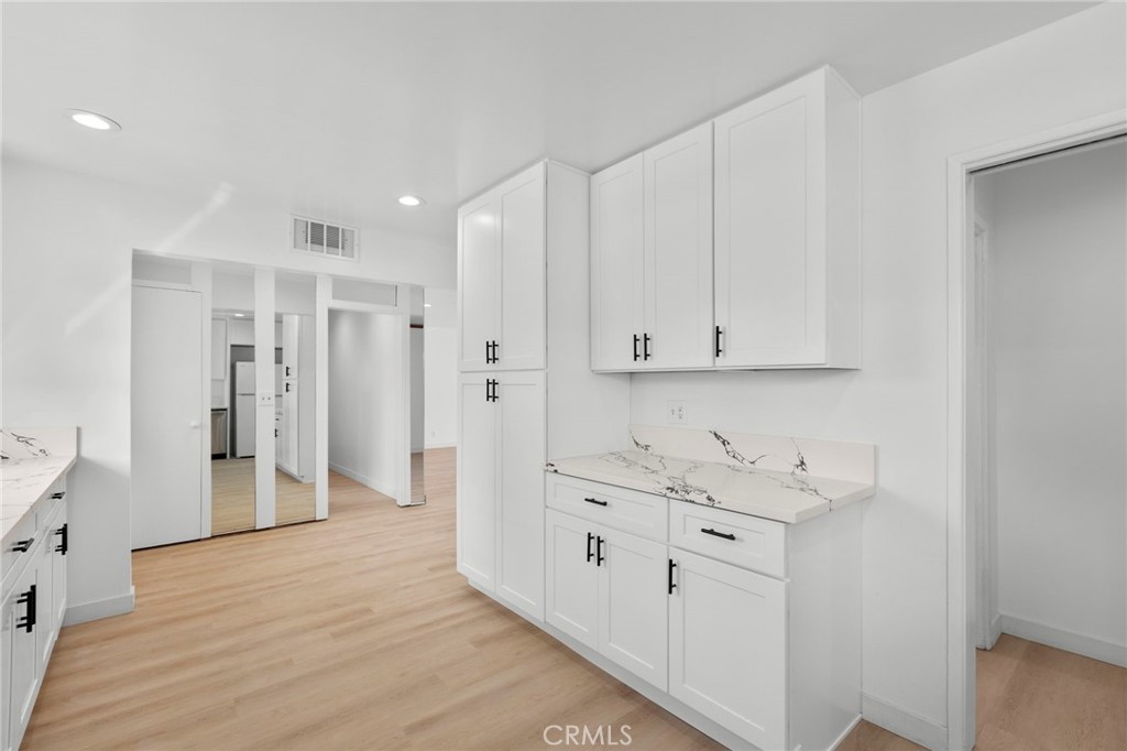 885 W Kendall Street