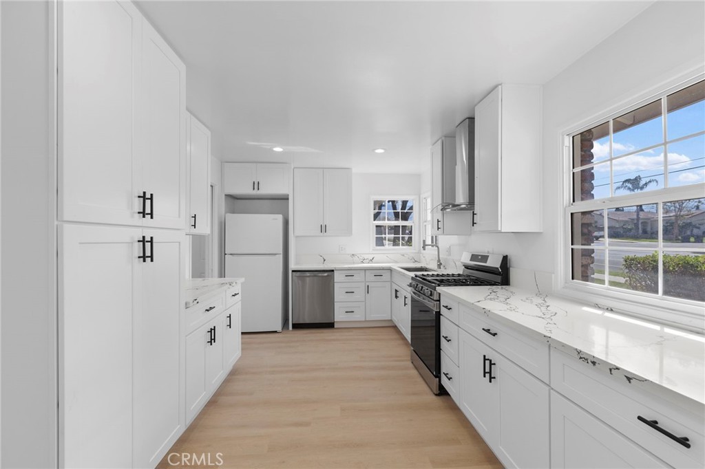 885 W Kendall Street