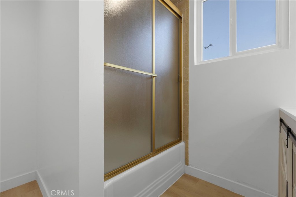 885 W Kendall Street