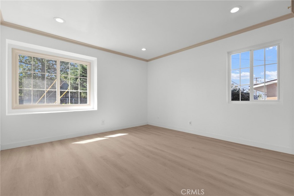 885 W Kendall Street