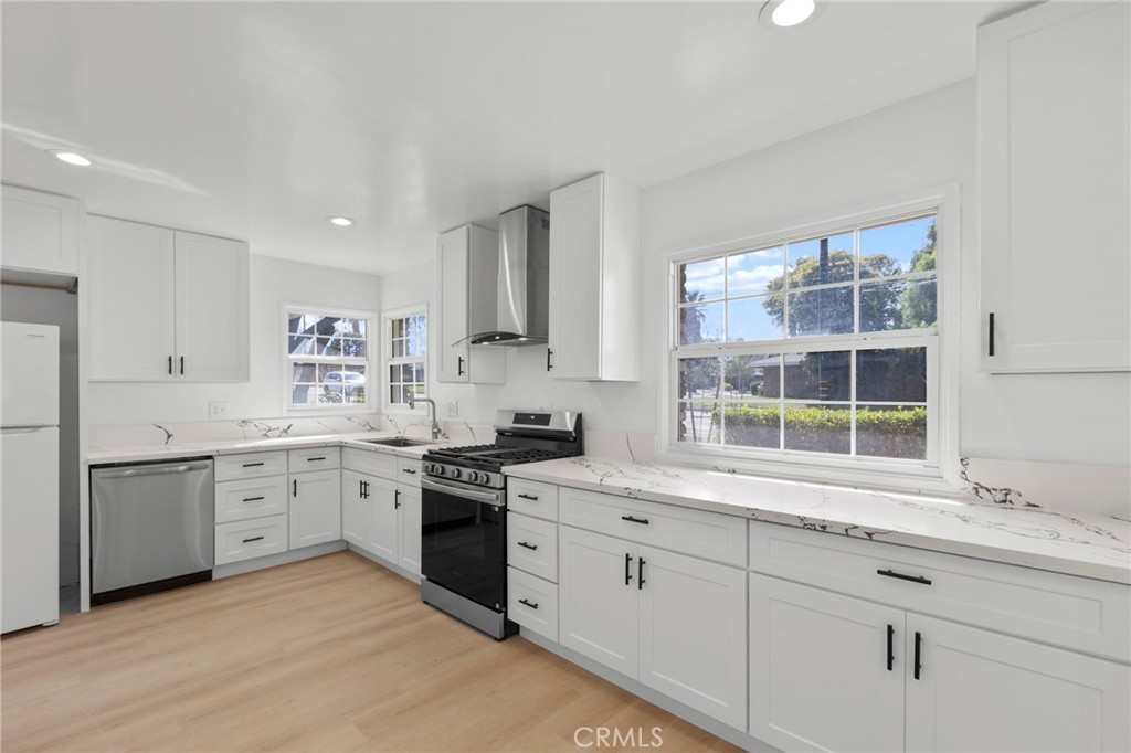 885 W Kendall Street