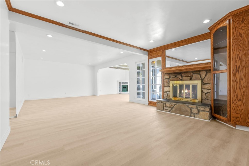 885 W Kendall Street