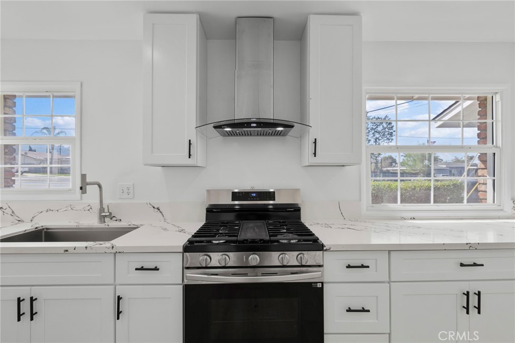 885 W Kendall Street