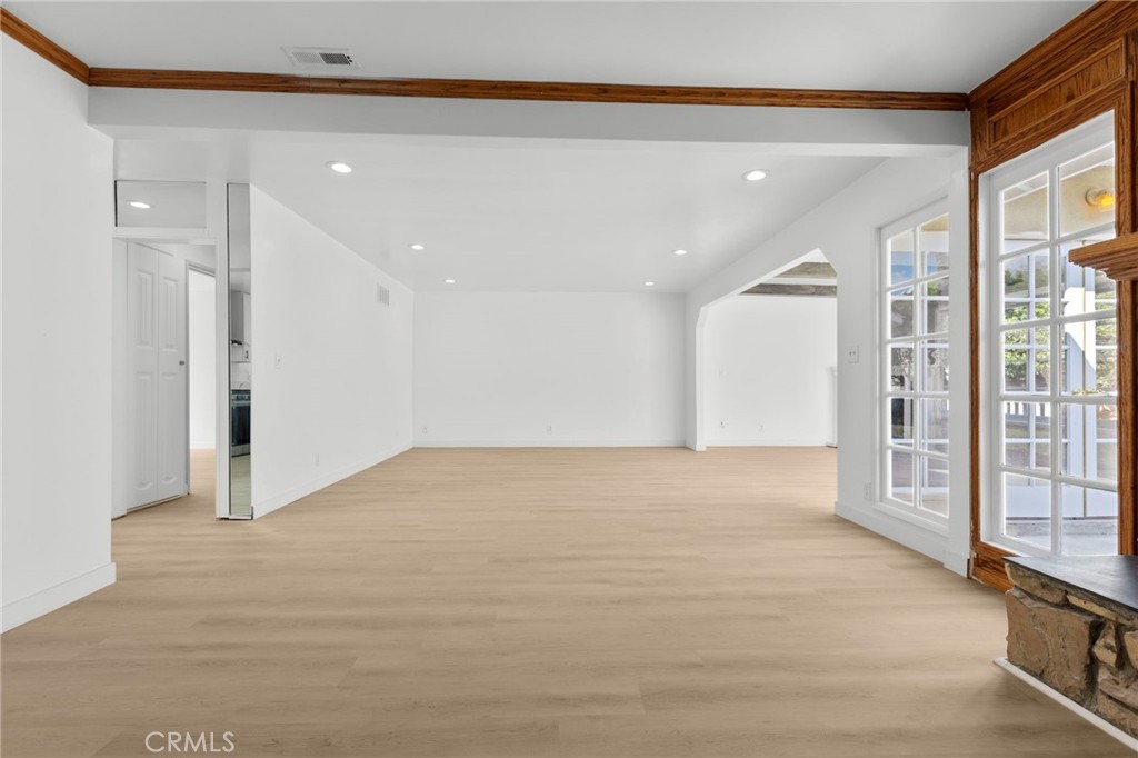 885 W Kendall Street