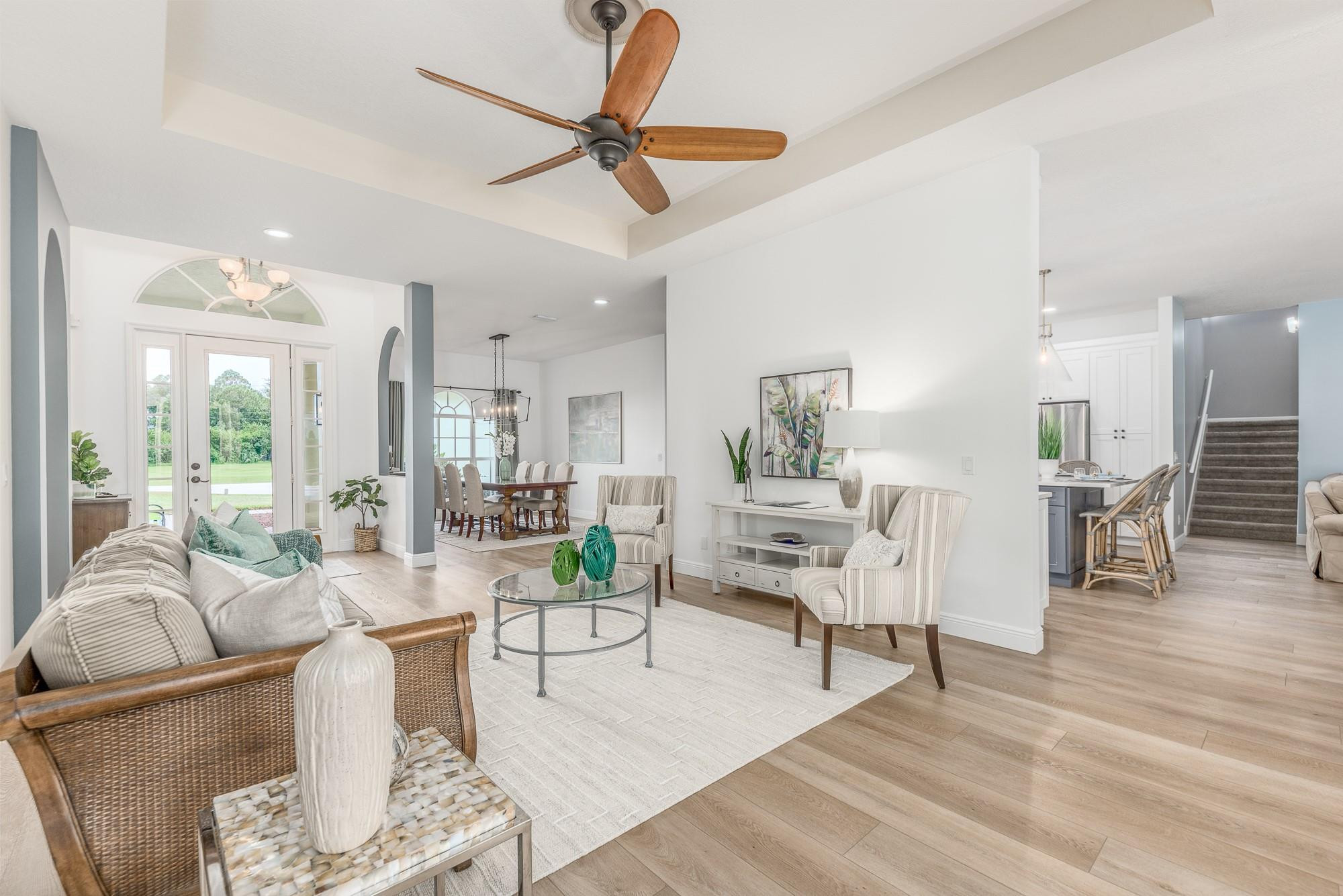 2501 SW Buena Vista Drive
