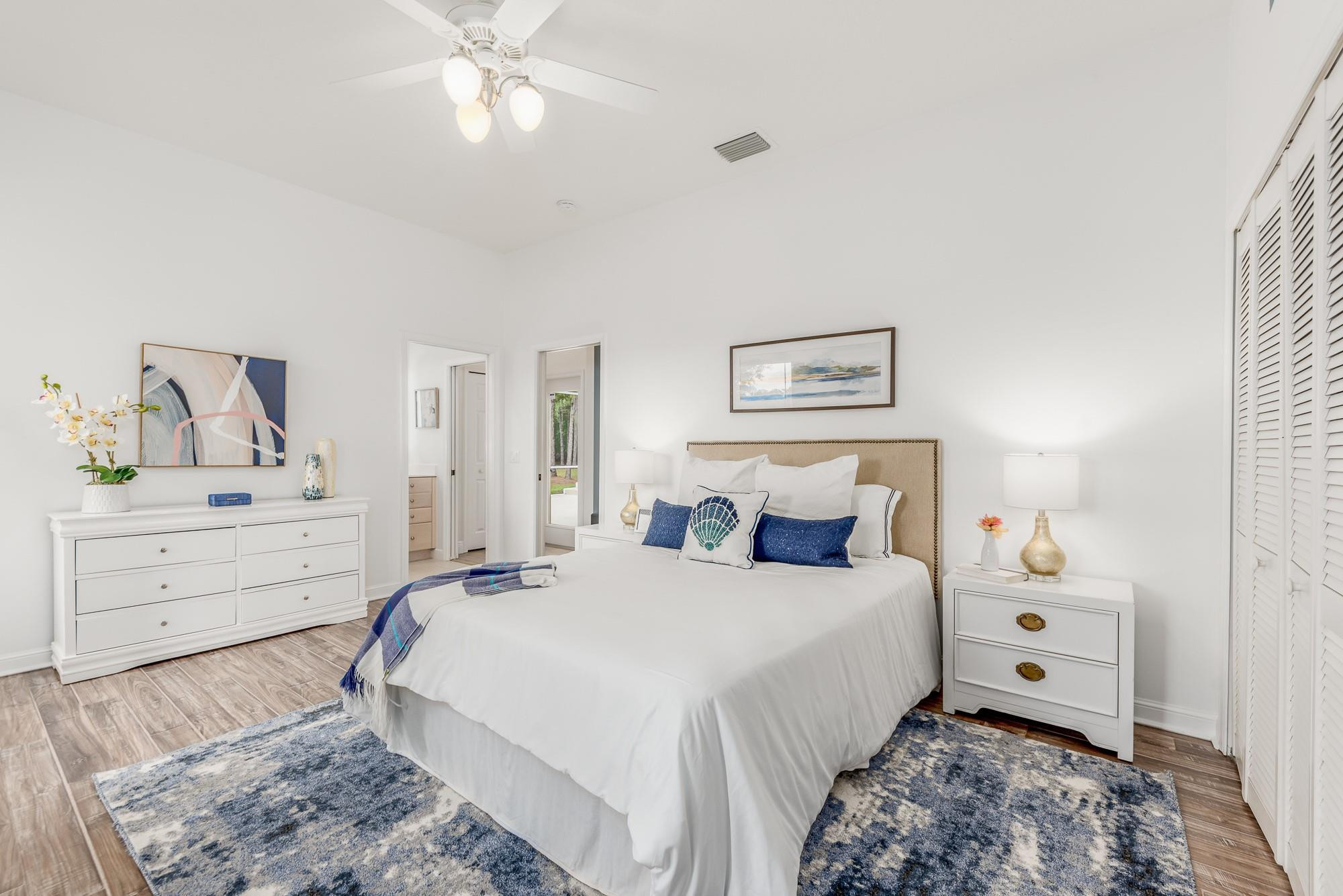 2501 SW Buena Vista Drive