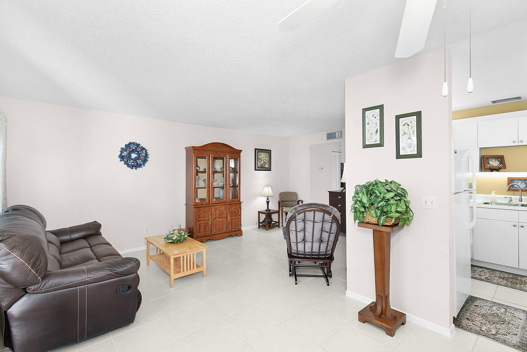 2600 SE Ocean Boulevard W5