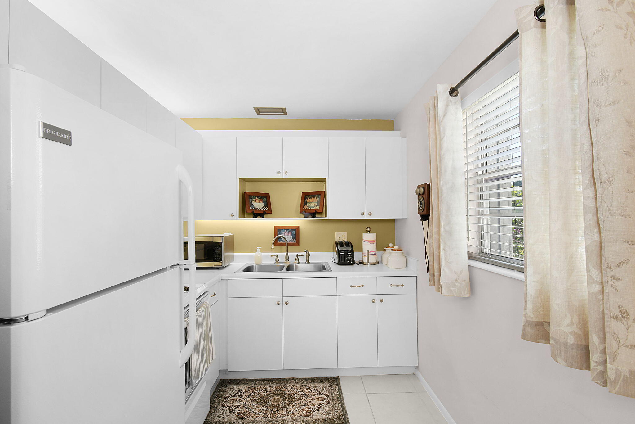 2600 SE Ocean Boulevard W5