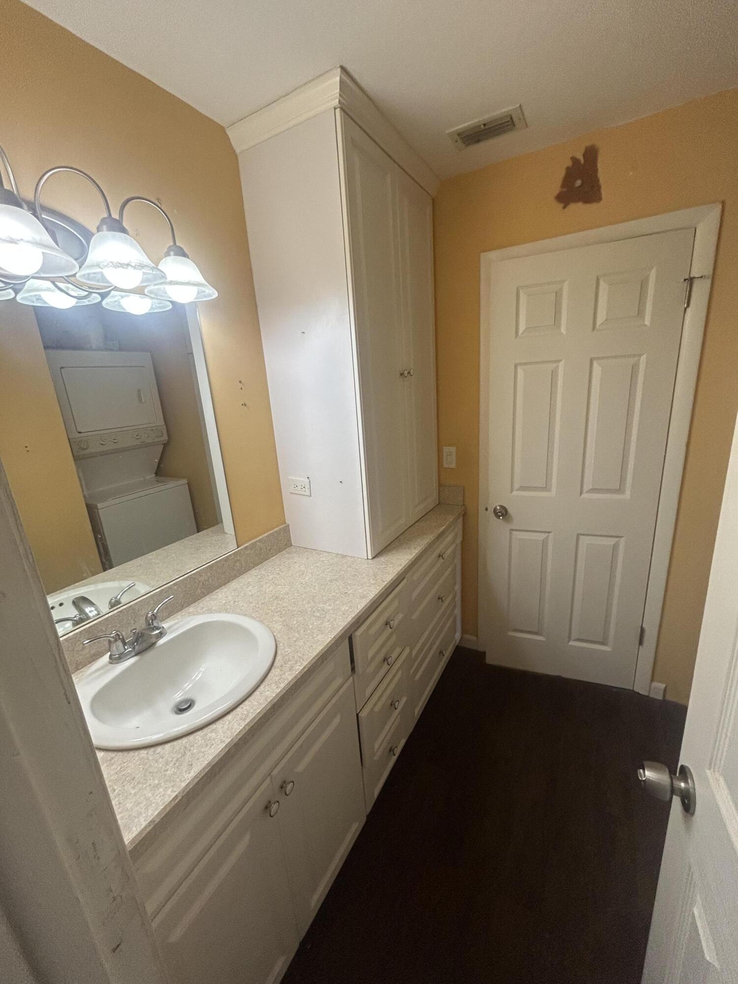 800 NW Fork Road 3-7
