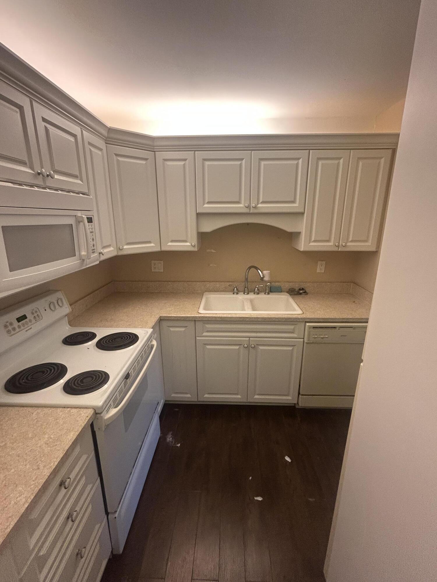 800 NW Fork Road 3-7