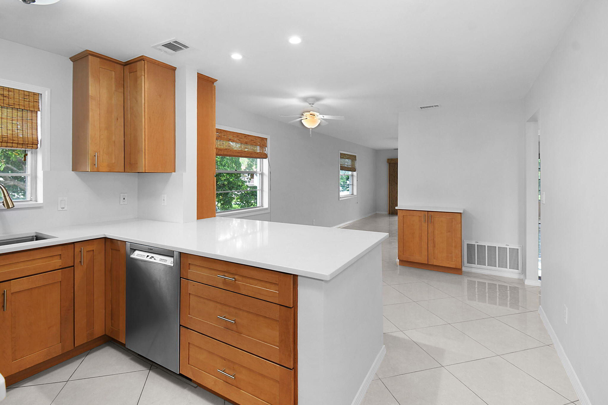 2600 SE Ocean Boulevard S15