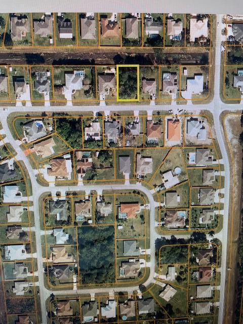 2225 SW Gray Beal Avenue, Port St. Lucie