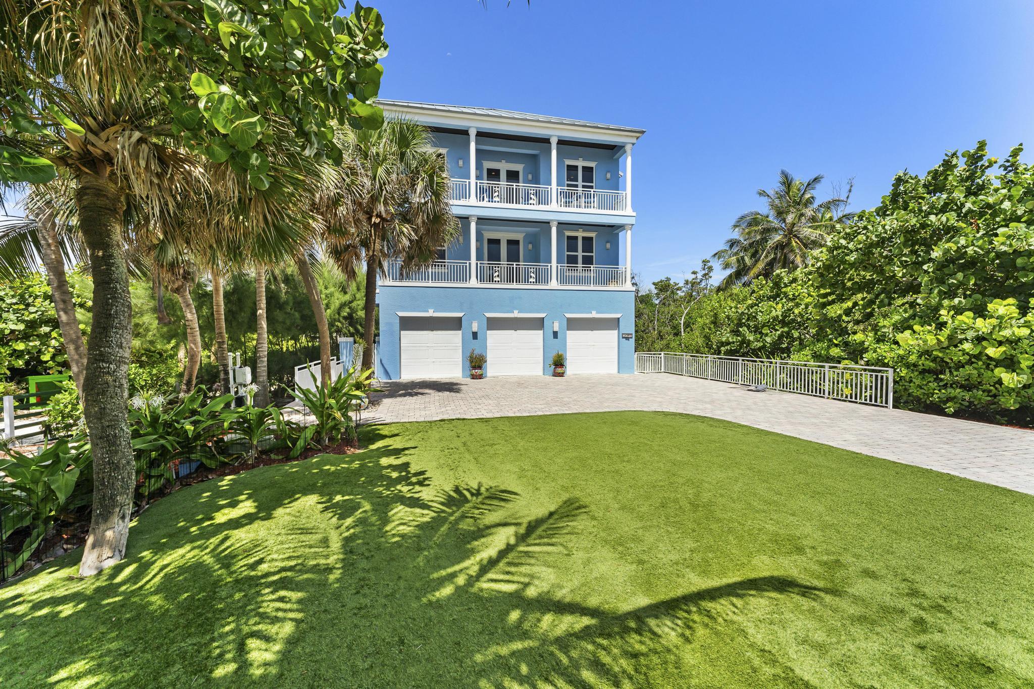 1334 SE Macarthur Boulevard