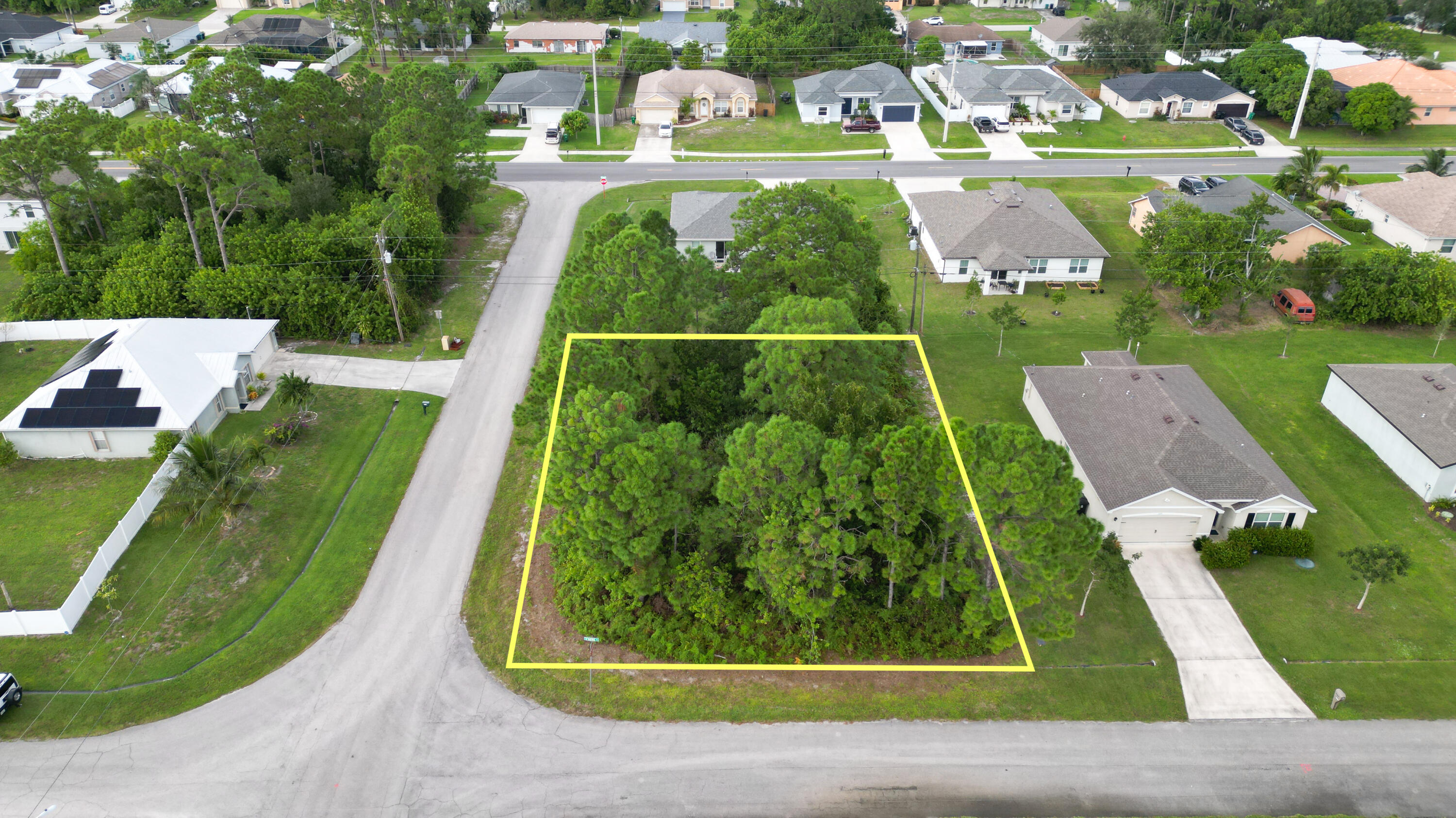 1281 SW Kapok Avenue, Port St. Lucie