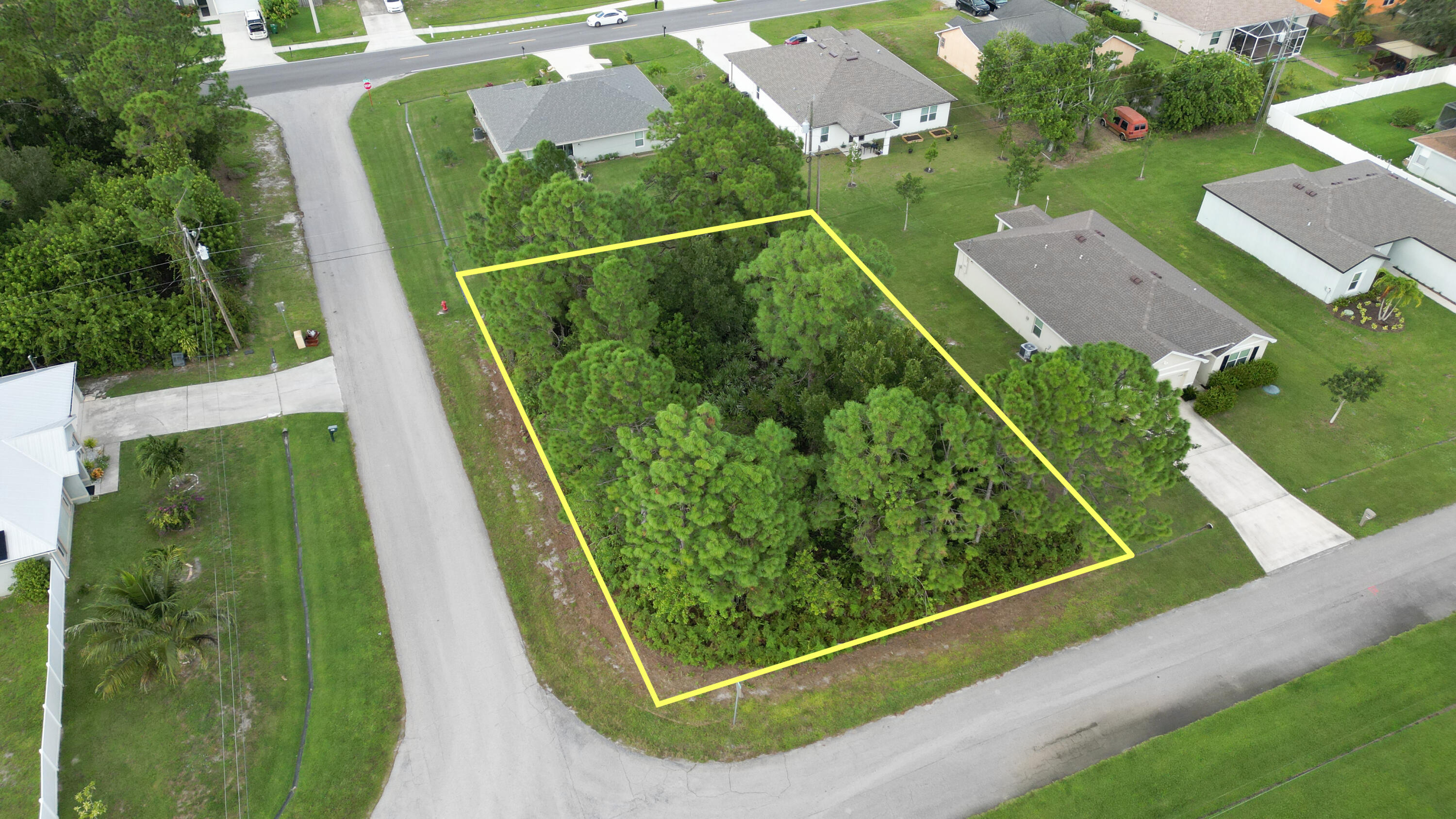 1281 SW Kapok Avenue, Port St. Lucie
