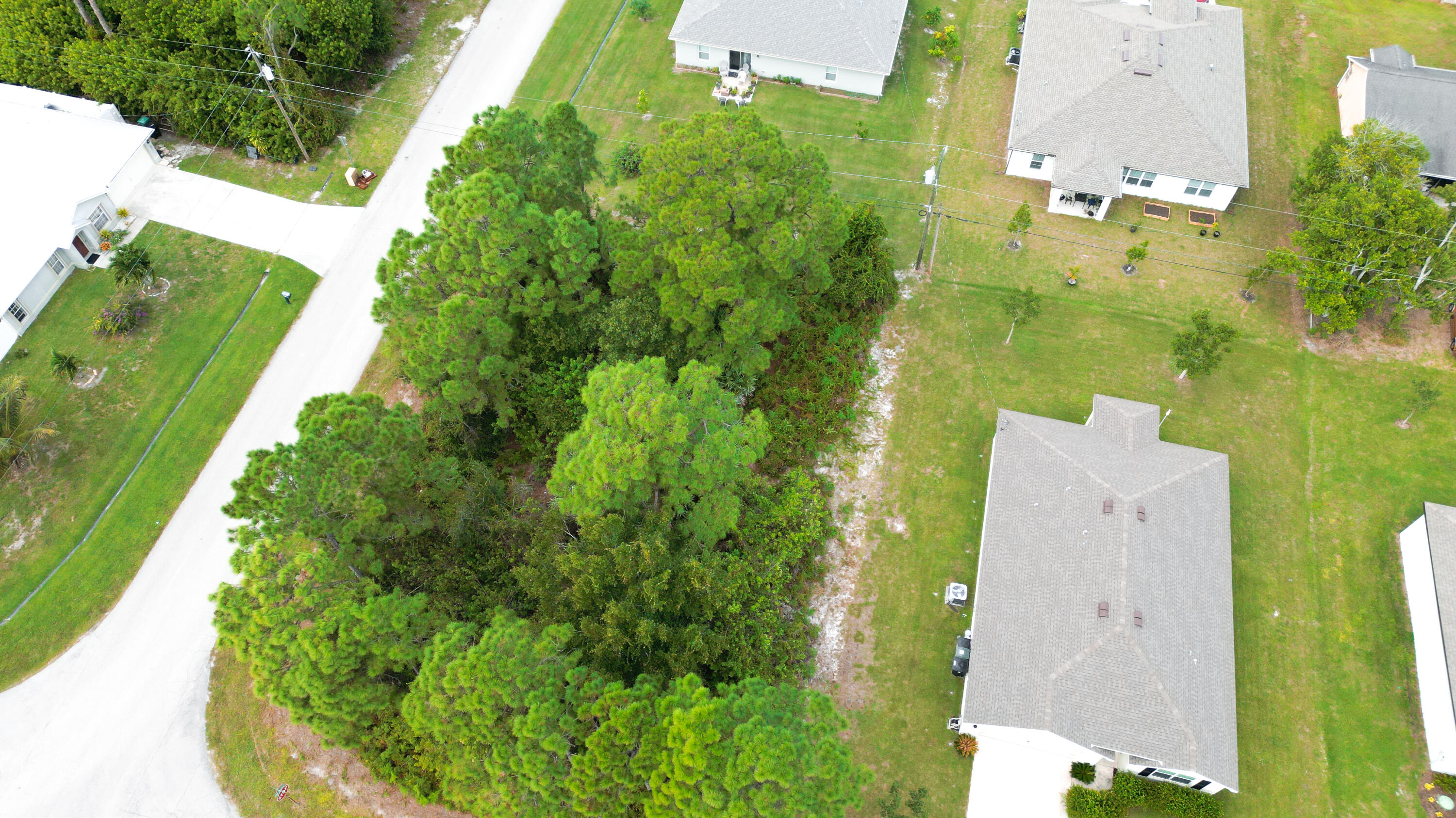 1281 SW Kapok Avenue, Port St. Lucie